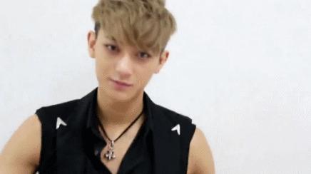 偶像练习生中程潇,程潇空翻许凯偶像练习生