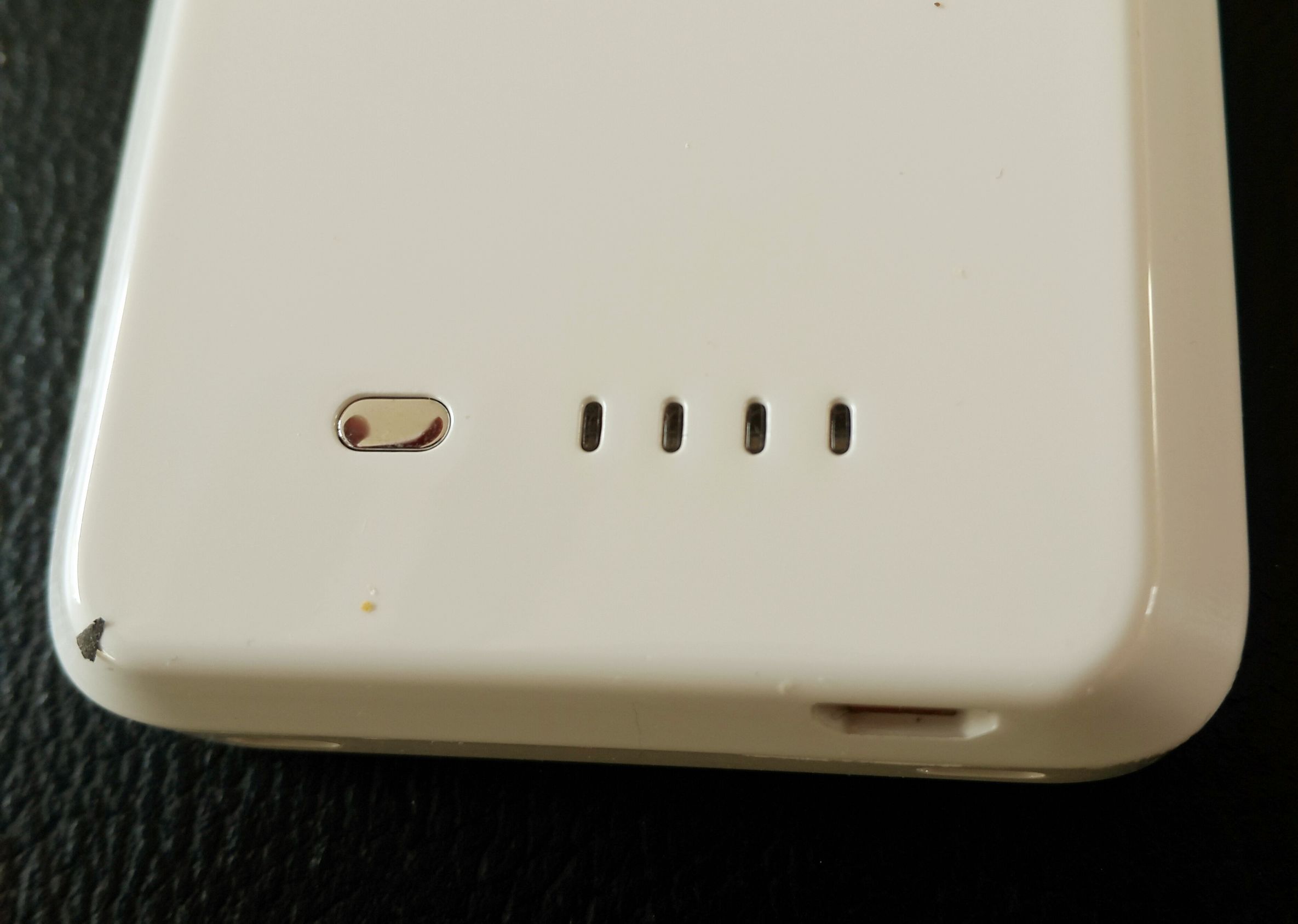 拆解苹果4电池,苹果4电池保护板拆解图