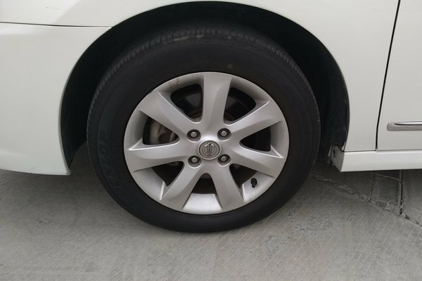 日产轩逸2009款天窗二手车价格,日产轩逸13款1.6自动二手车价格