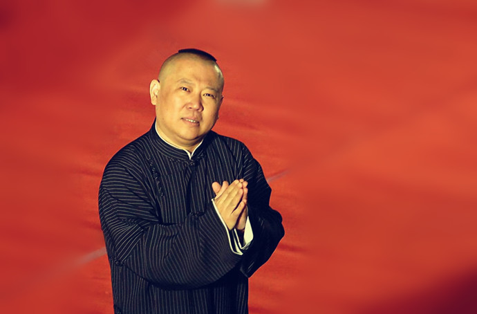 郭德纲的师傅侯耀文师兄弟,郭德纲辈分最高的师爷