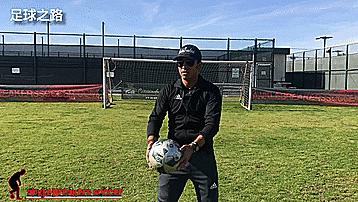 花式技巧之胸部吸球教学