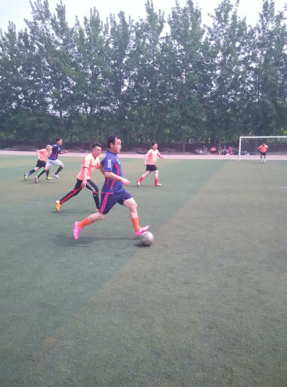 战报主场5-0,战报足球比赛