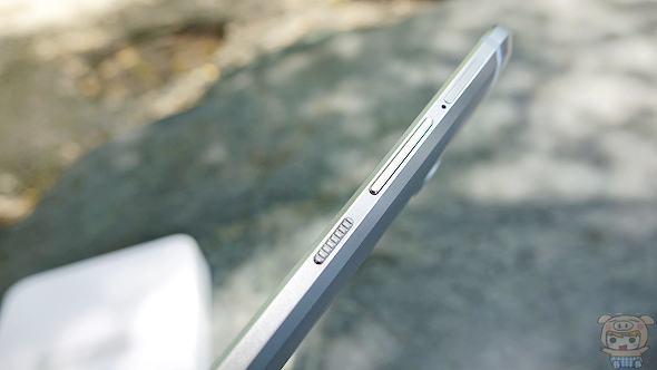 文本直送科技新闻:宏达电旗舰智慧型手机「HTC10」崭新体验,十分完美!