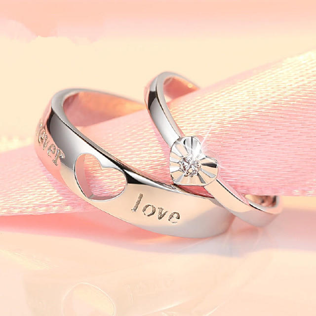 戴银饰都是些什么人,戴银饰好还是金饰好对身体好