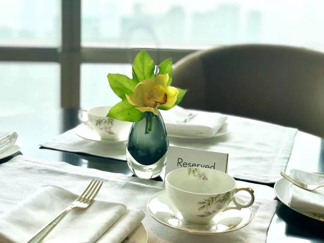 睡进220米高空上的云端酒店，玩转网红LINEFRIENDS乐园，新晋亲子游地标来袭！