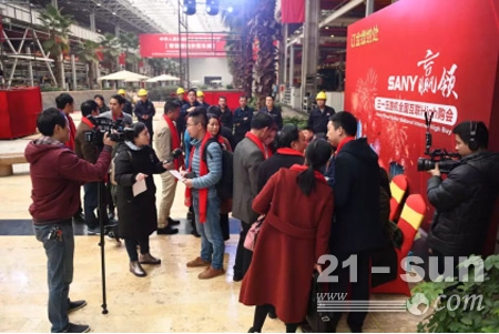 两小时电商购机50多台2018年三一全液压有“钱”途