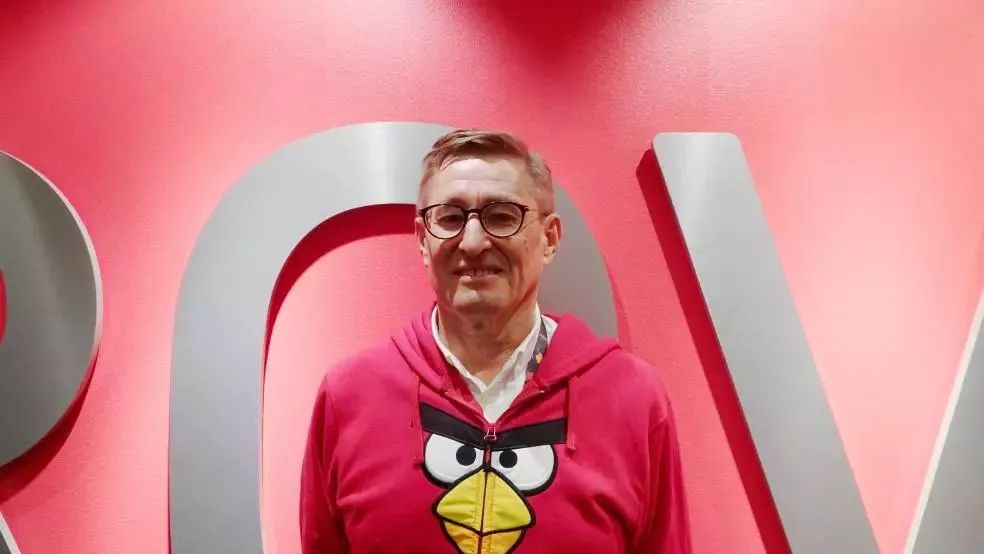 曾经的行业巨头为何轰然倒塌,曾经的手机巨头破产收场