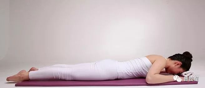 普拉提垫上动作20分钟,普拉提垫上动作详解