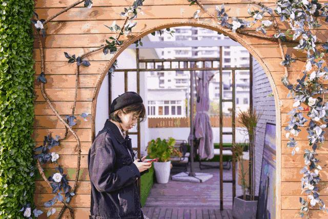 任性！温州海归美女辞职爆改破厂房，建露天解忧咖啡馆！