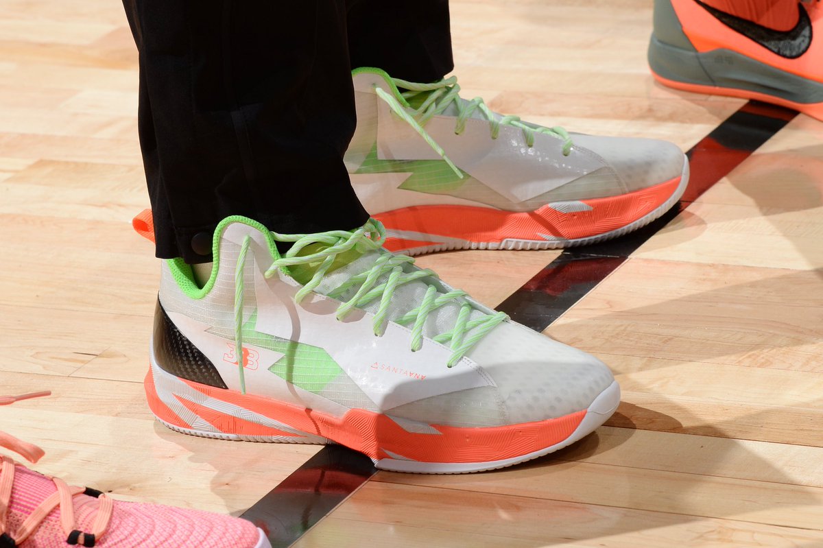 Quavo为了竞争名人赛MVP竟……盖翻了美女主播瑞秋!