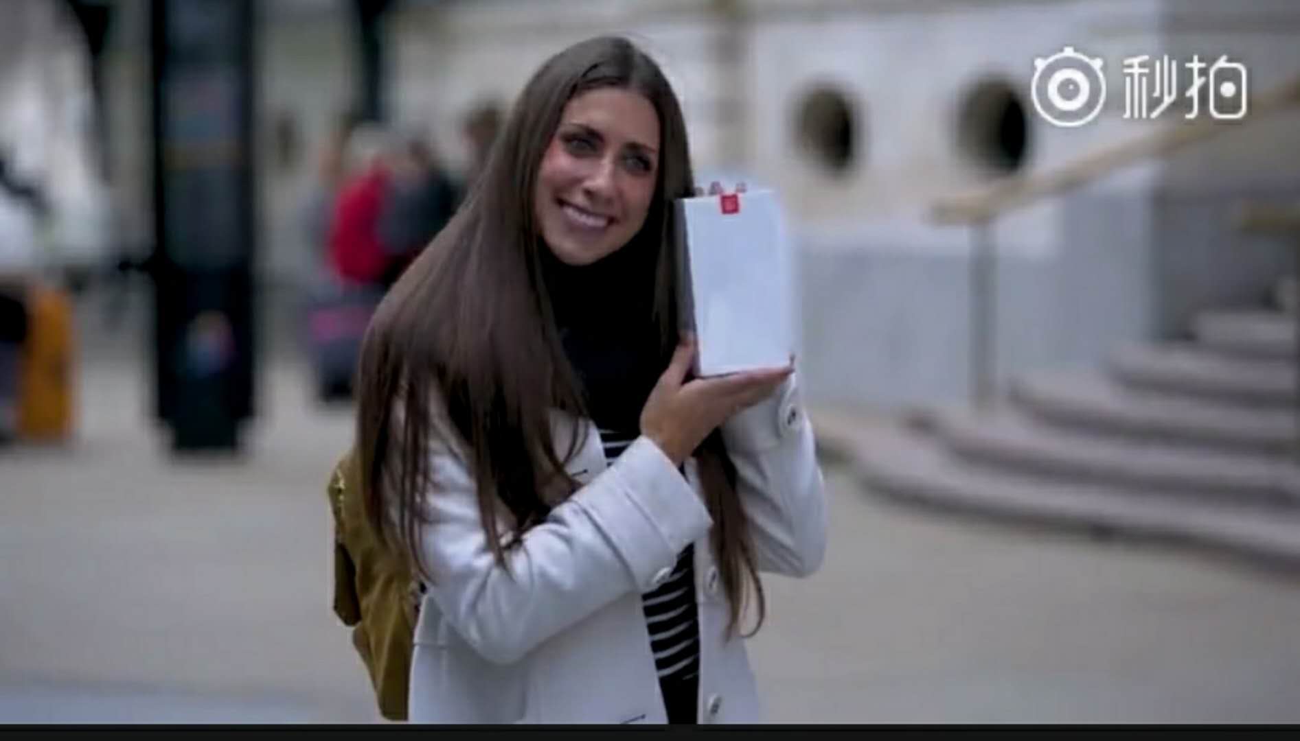 摔手机怼人,一加发布手机被怼