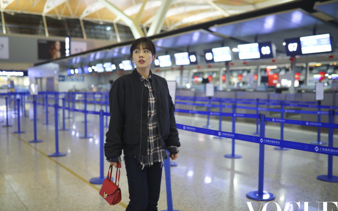 马思纯时装周,马思纯西装背头出席巴黎时装周