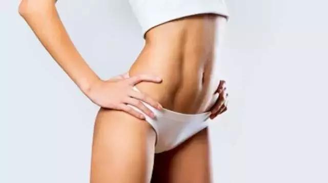 生孩子之后怎么改善虎背熊腰,生完孩子腰往前凸怎么办