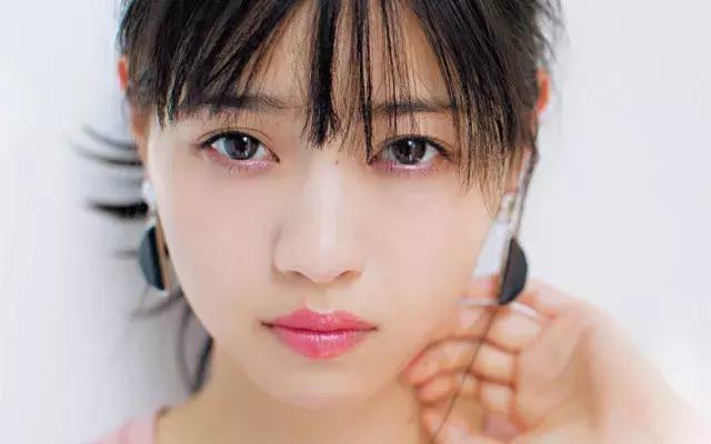 一抹惊艳的唇妆,diy唇彩的制作方法