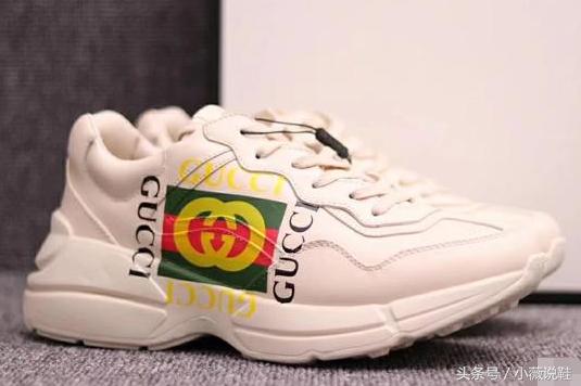 巴黎世家的复古球鞋,复古做旧球鞋推荐