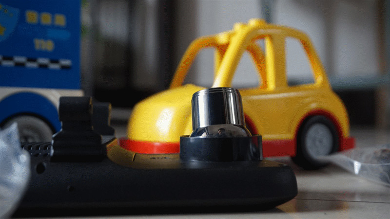 全面屏与后视镜的组合，威路特M8带来更安全的行车体验