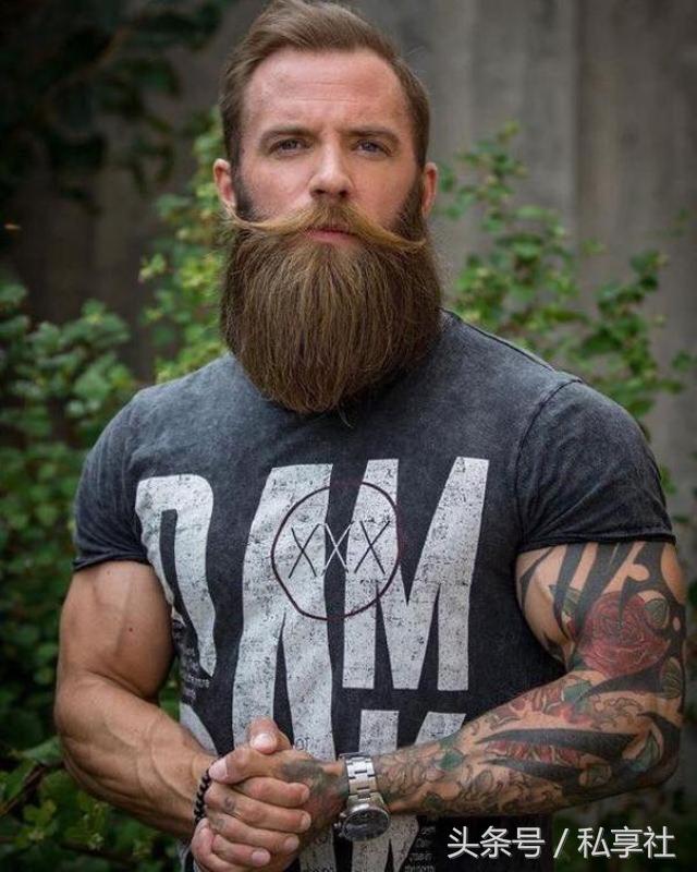 想胡子浓密该蓄须还是刮胡子,刮胡子怎么能不留胡茬