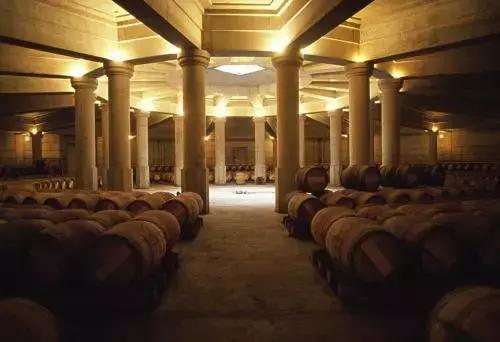 再有人问真假“拉菲”，就把这篇甩给他！“拉菲全现象”大揭秘！