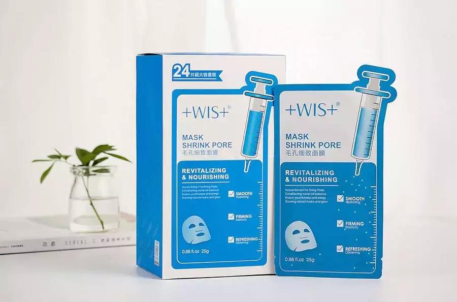 毛孔一擦就变细腻,用了一段时间毛孔收缩了一点