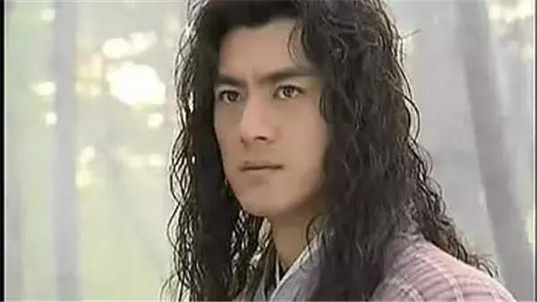 雪花女神龙演员对比,雪花女神龙董璇多大