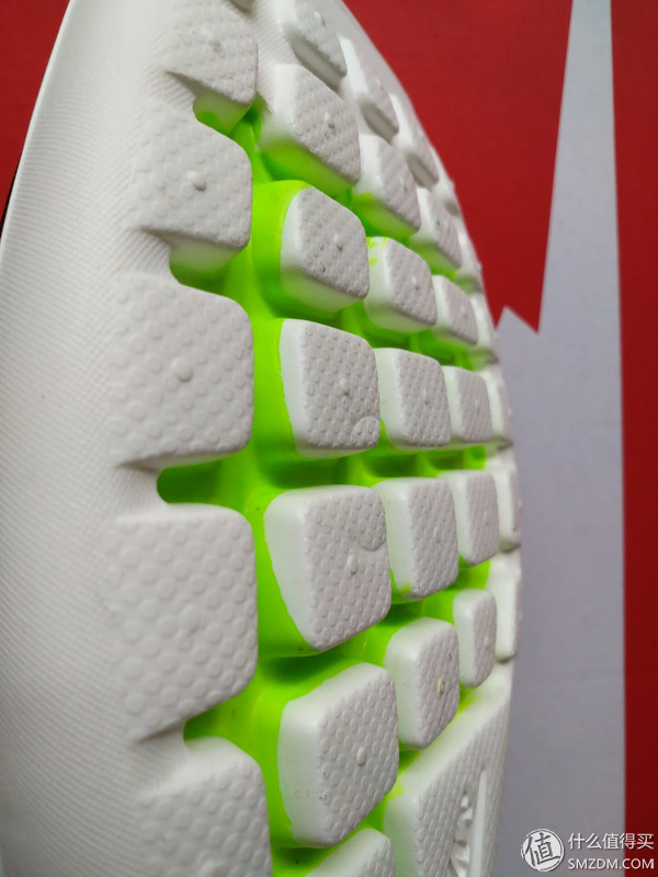 买鞋nike牛油果绿,耐克男款运动鞋推荐透气