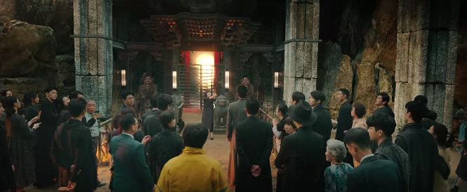 这部几乎把韩国人都赶到影院的巨片,我一手五颗星一手一颗星