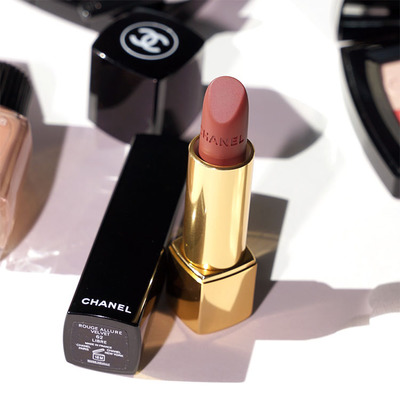 tf口红16号色和80号色哪款适合黄皮,tf口红16号和迪奥的999哪个好看