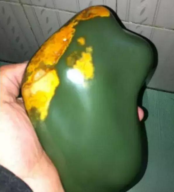 祁连山玉石原石怎样鉴别,玉石原石欣赏