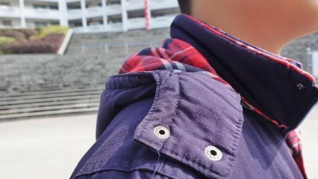 宜昌高中校服大全,宜昌哪个高中校服是红灰秋季校服