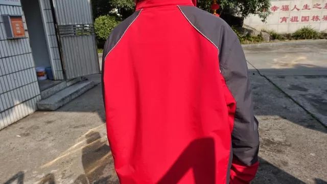 宜昌高中校服大全,宜昌哪个高中校服是红灰秋季校服