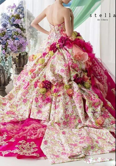 中国买不到的婚纱!Stelladelibero跳进花海的新娘,美到爆炸!