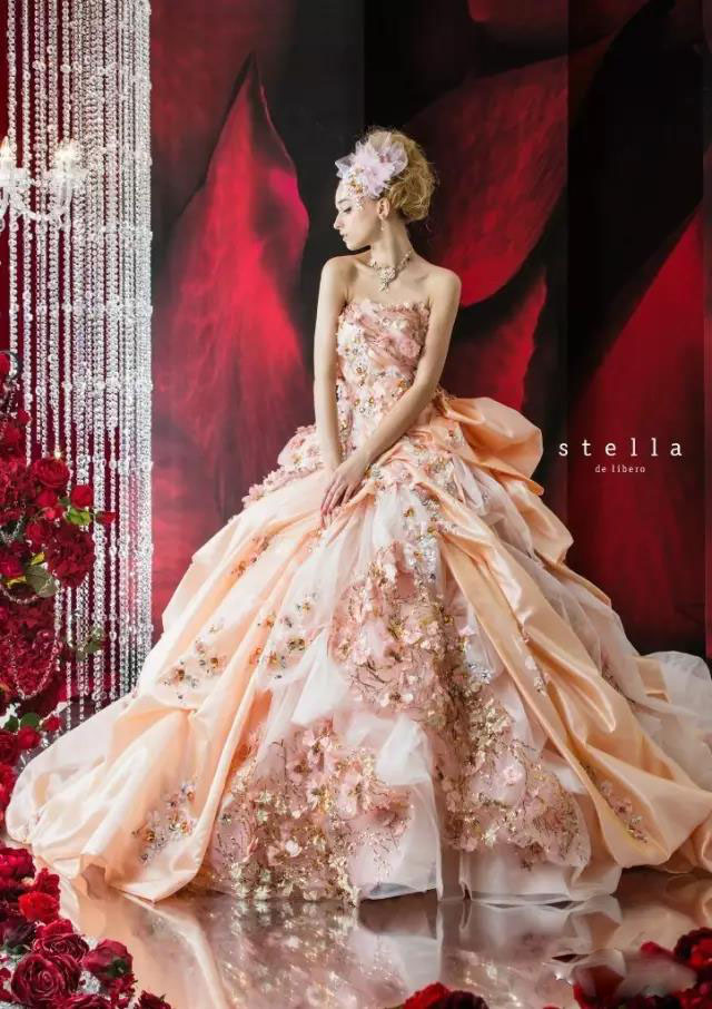 中国买不到的婚纱!Stelladelibero跳进花海的新娘,美到爆炸!