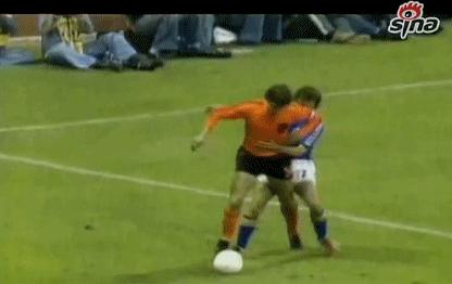 足球十大过人经典动作,足球最简单的过人动作小孩子