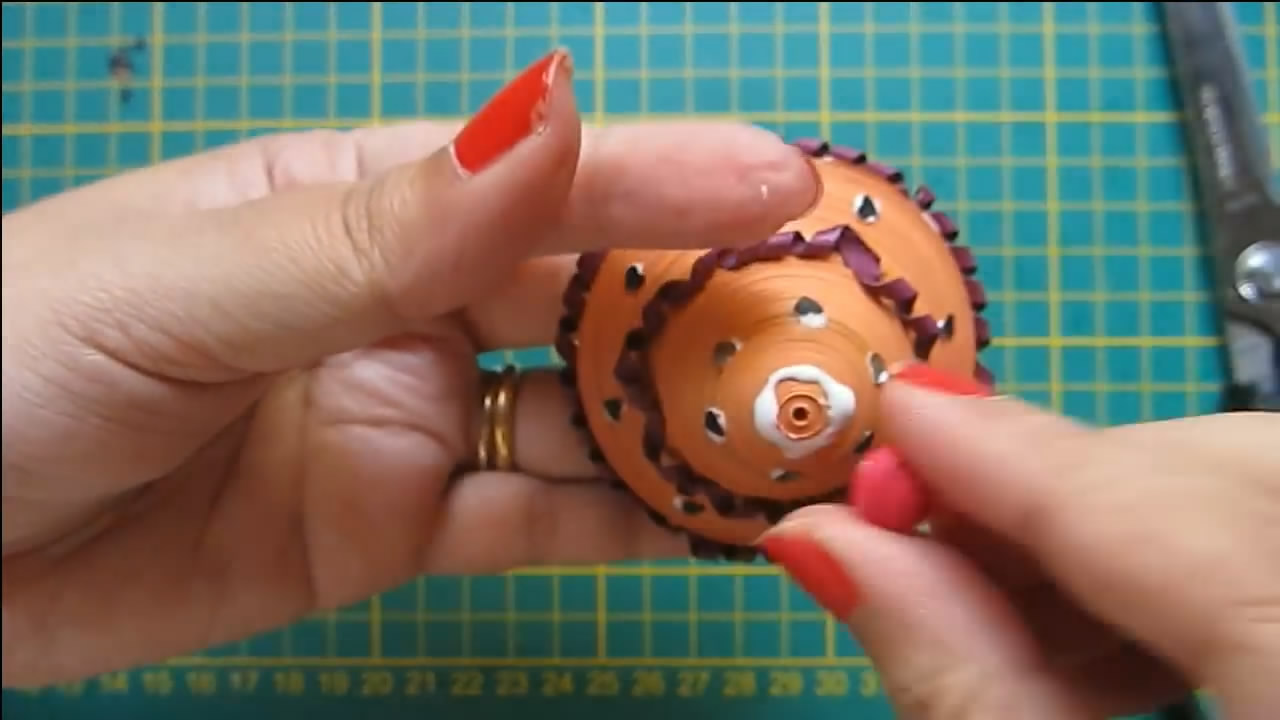 制作七彩爆浆蛋糕,七彩蛋糕做法简单又漂亮