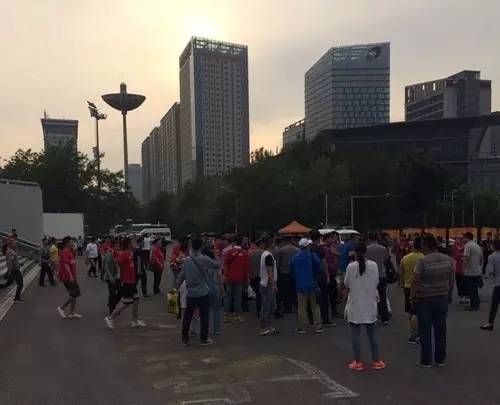 郜林进球后打脸回击,进步了10分但还是被骂