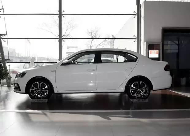 新车比老款还值得买吗,新车指导价12.19万的朗逸