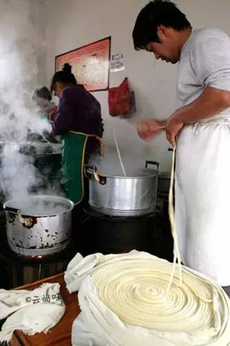 大理最好吃的美食在巍山,大理巍山古城吃什么玩什么