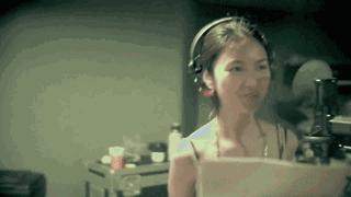 37岁的F小姐出道15年,不管怎么努力就是不红