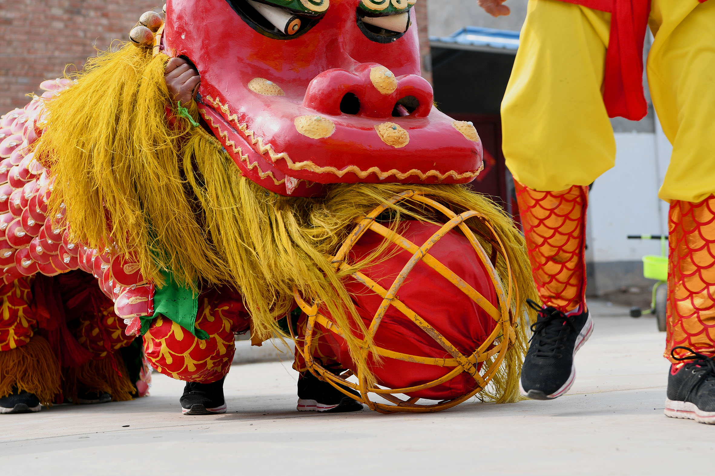 麒麟舞猜灯谜全家福:白楼乡金西村民的生活白糖粘蜜那叫个甜