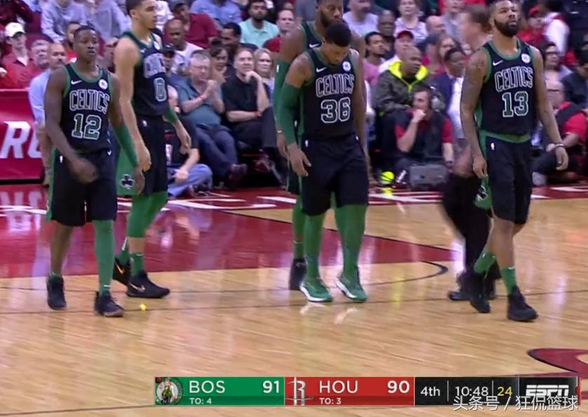 斯玛特极限救球,斯玛特发挥神勇