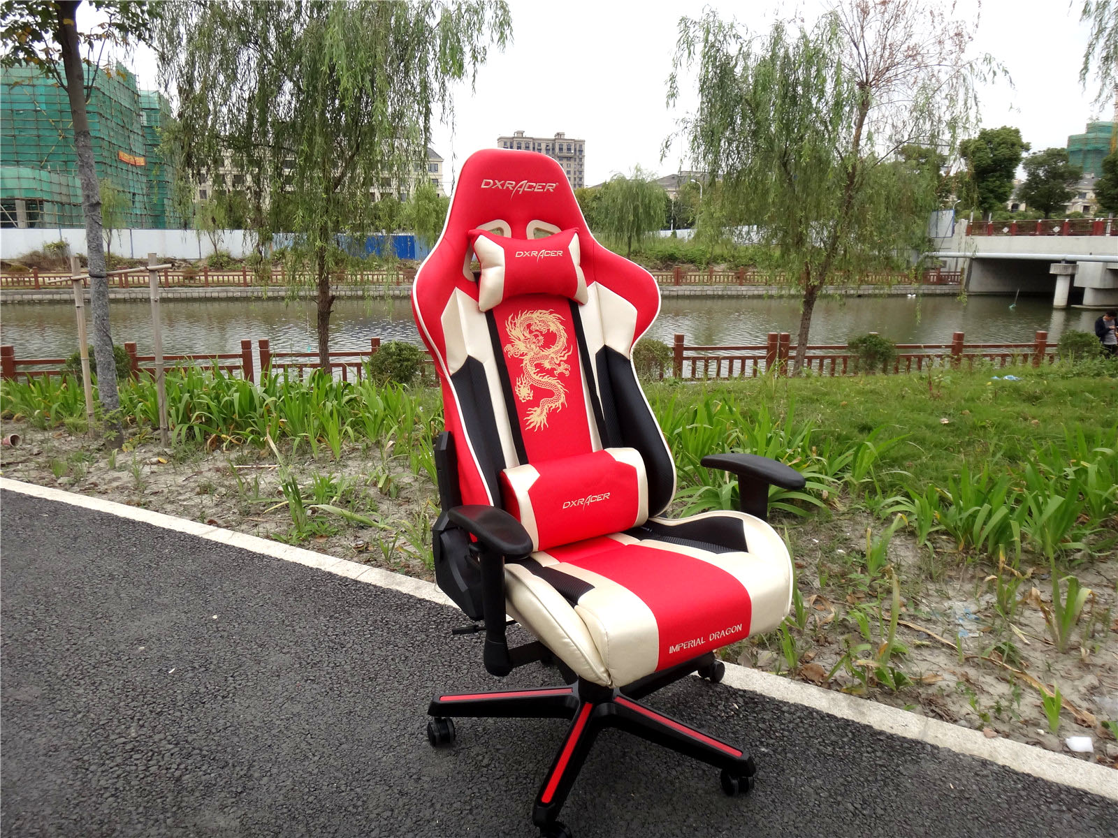 游戏生活两不误的手机推荐,迪锐克斯dxracer电竞椅无锡