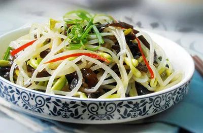 乱棍打死猪八戒类似菜名,乱棍打死猪八戒这道菜的由来