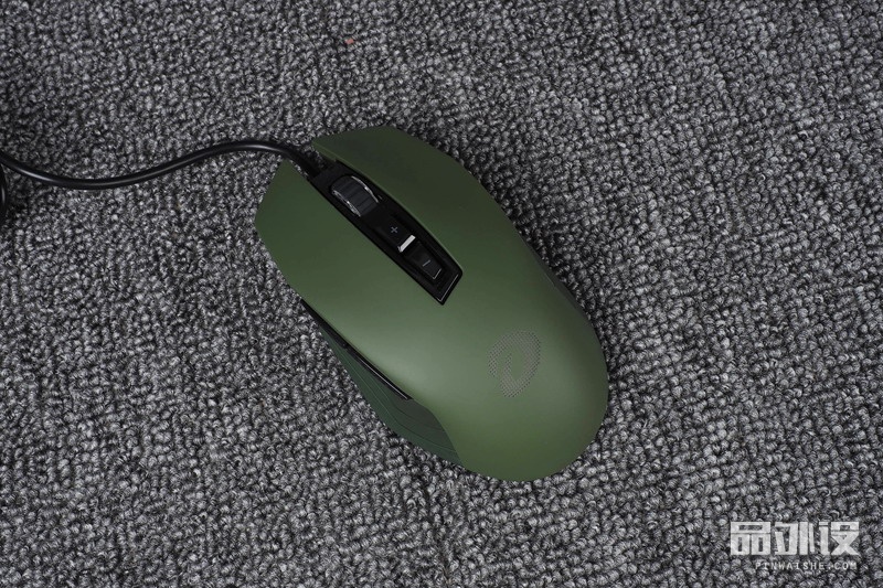 达尔优牧马人em915鼠标拆解,达尔优em915黑色裂纹版游戏鼠标