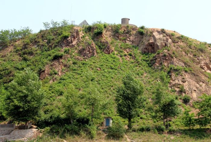 中朝边境美丽的风景,中朝边境桃花盛开的地方