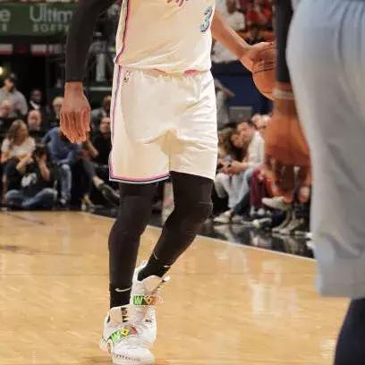 球鞋定制是上色吗,球鞋定制需要自己设计吗