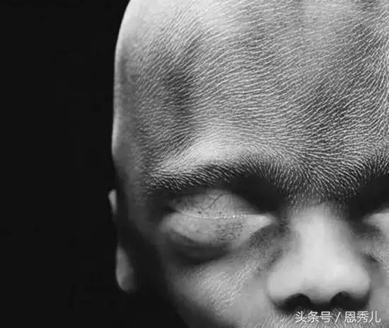 摄影大师花费10年,用镜头记录精子与卵子结合并发育成长的过程!