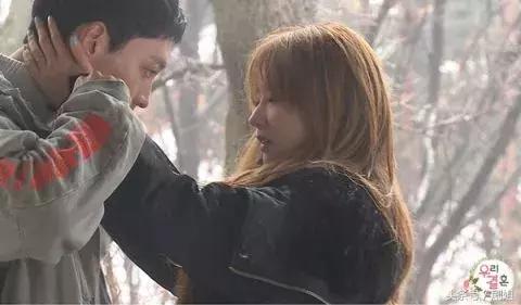 两人恋情实锤,被曝恋情后现身