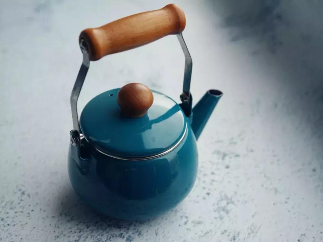 喝水一定要选择一个好杯子,选杯子颜色重要还是图案重要