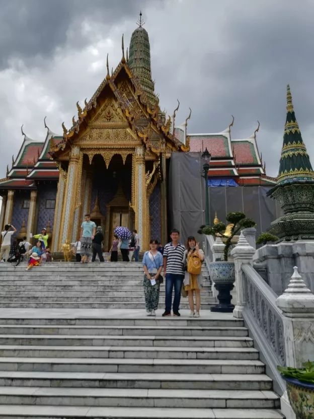 君行体验官专栏丨他在佛之国度，邂逅了一场浪漫