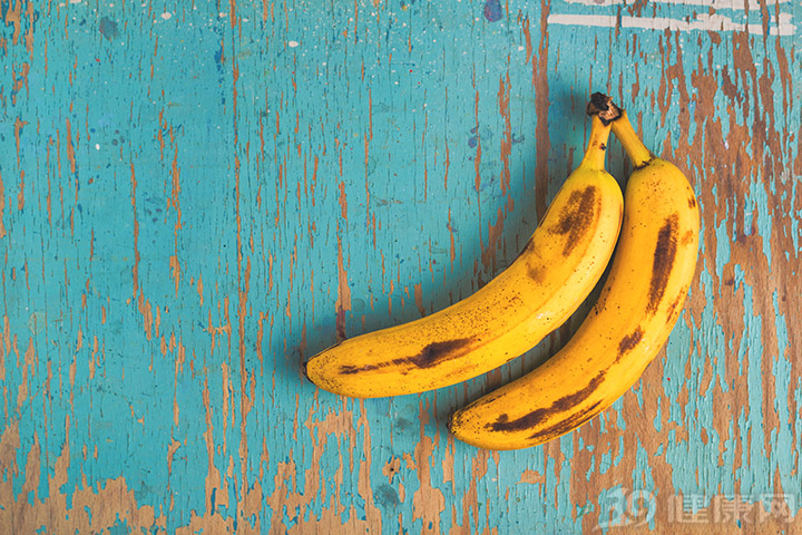 有斑点的香蕉有什么好处,香蕉长斑是最有营养嘛